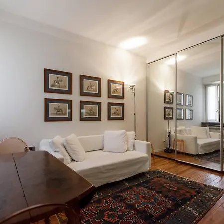 Charming Apartment In Milan Porta Venezia Exterior photo