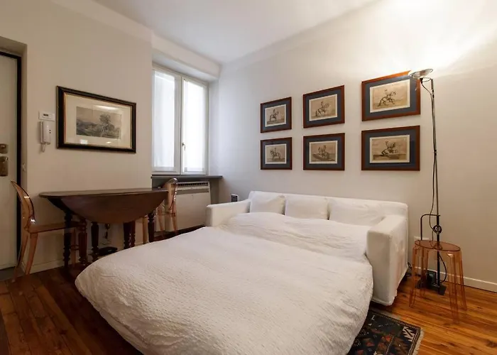 Charming Apartment In Milan Porta Venezia